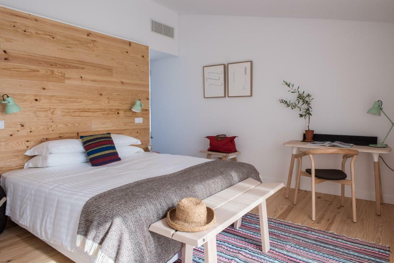 Craveiral Farmhouse By Belong Staying & Feeling São Teotónio Exteriér fotografie