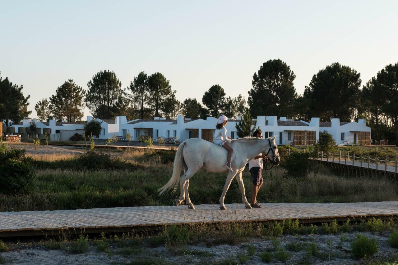 Craveiral Farmhouse By Belong Staying & Feeling São Teotónio Exteriér fotografie
